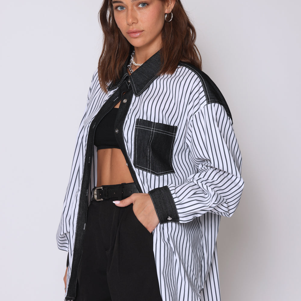 מכופתרת שילוב ג׳ינס